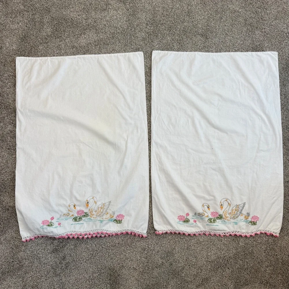 Vintage Hand Embroidered Swan Water Lily Pillowcase Set Pink Crochet Trim White